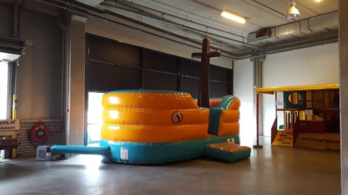 Springkussen Piratenschip 06m